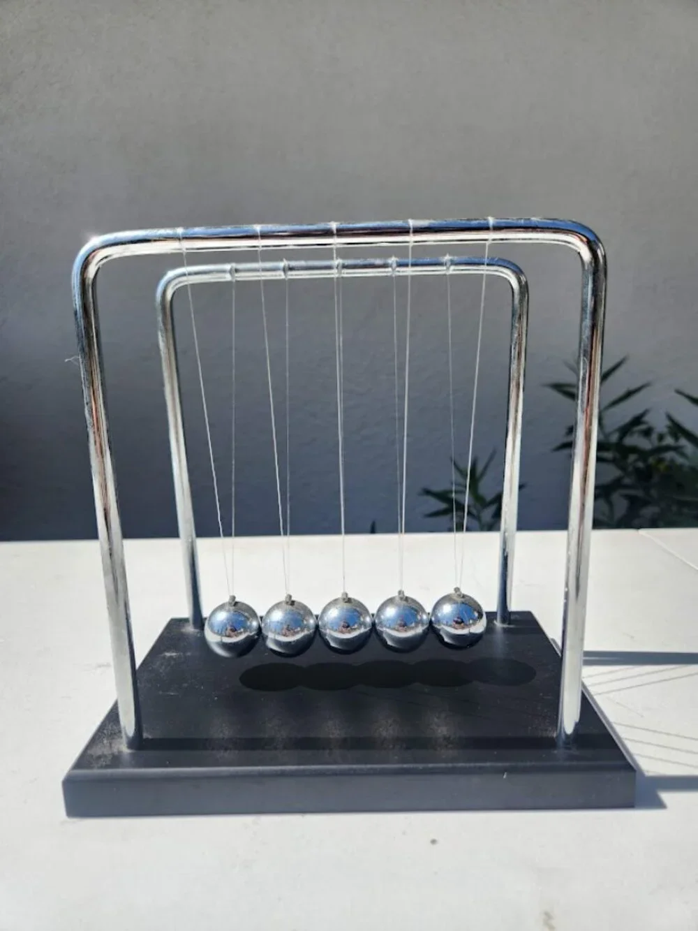Large Newtons Cradle Balance Pendulum Physics 5 Balls Kinetic Toy Office Decor H